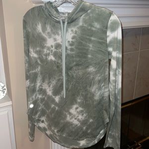 Senita Size Small Army Green Tie Dye Long Sleeve Hooded Top